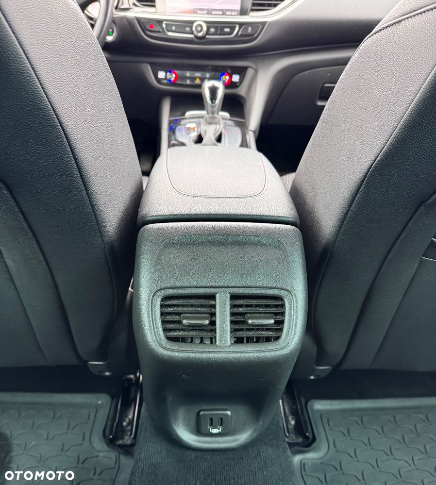 Opel Insignia 2.0 CDTI automatik Business Edition - 14