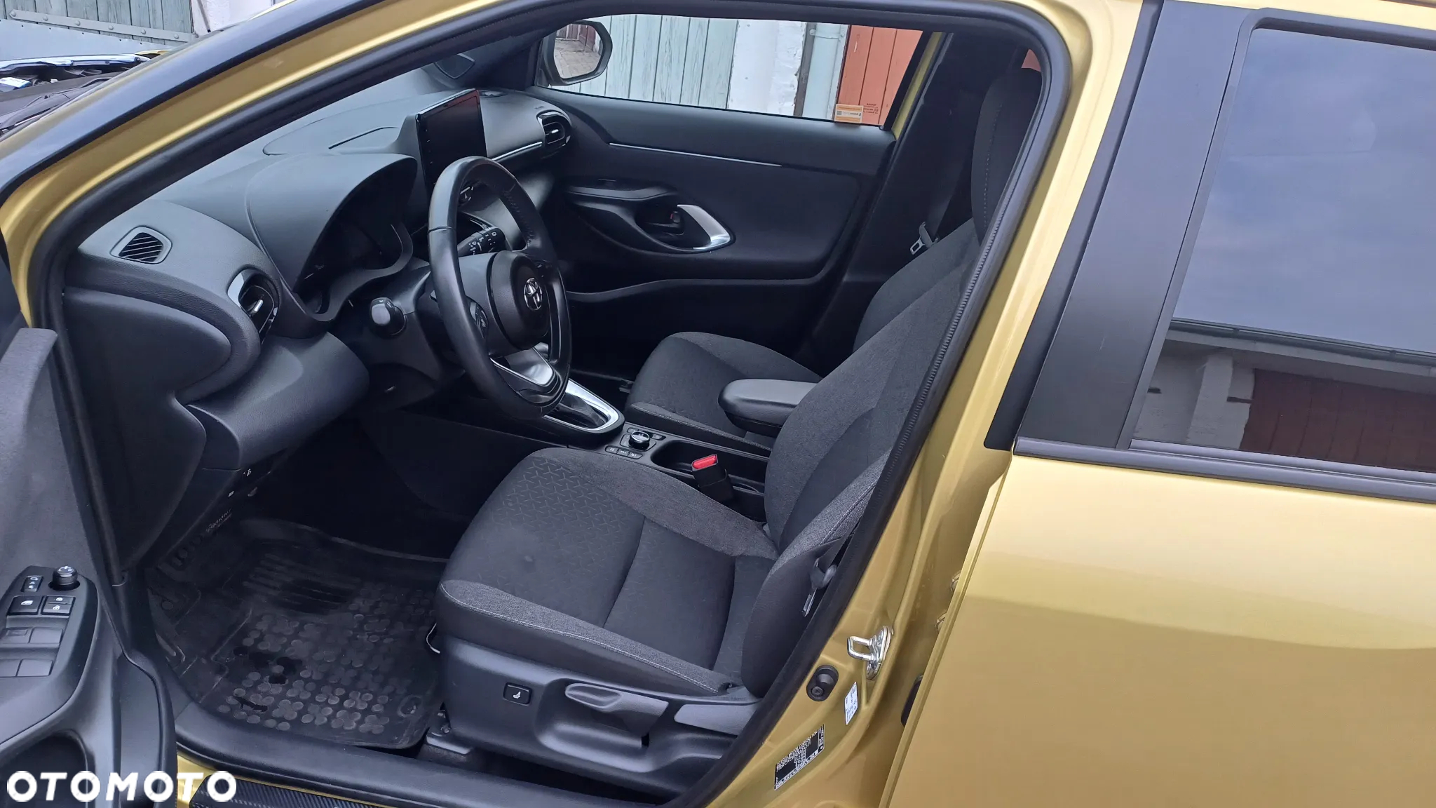 Toyota Yaris Hybrid 1.5 Comfort - 14