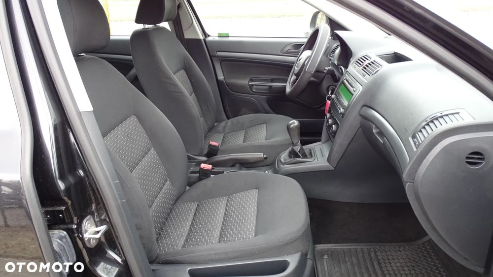 Skoda Octavia 1.6 Active - 14