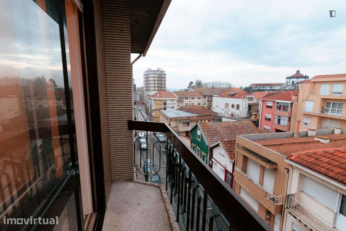 Quarto - localizado em Vila nova de gaia - Grande imagem: 2/10
