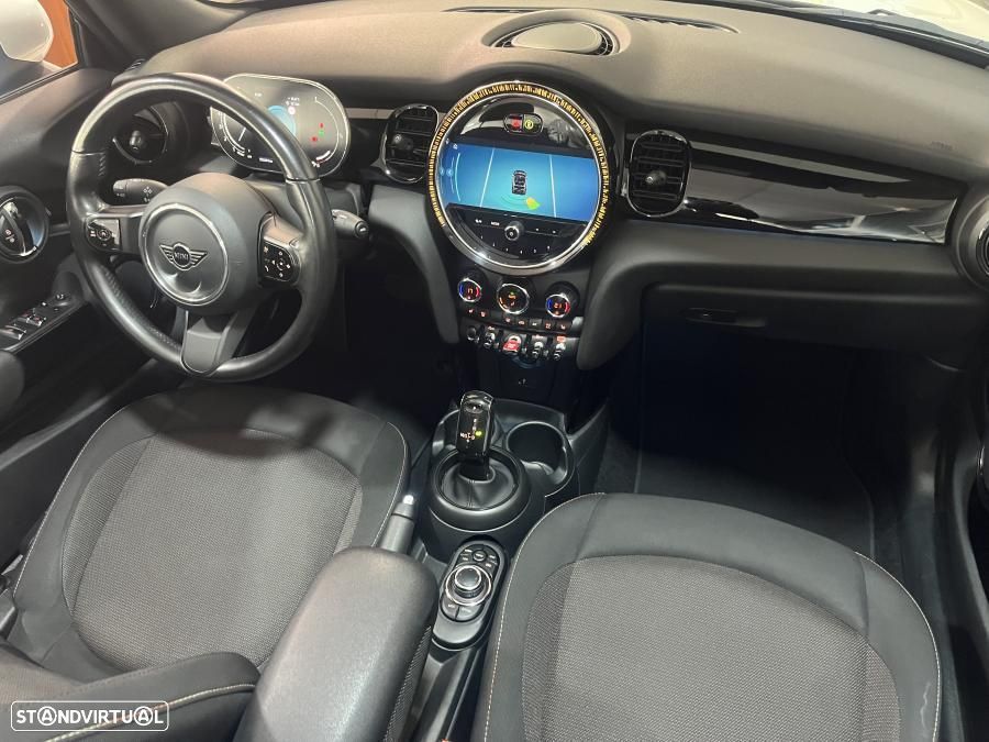 MINI Cabrio Cooper Premium Classic Auto - 28