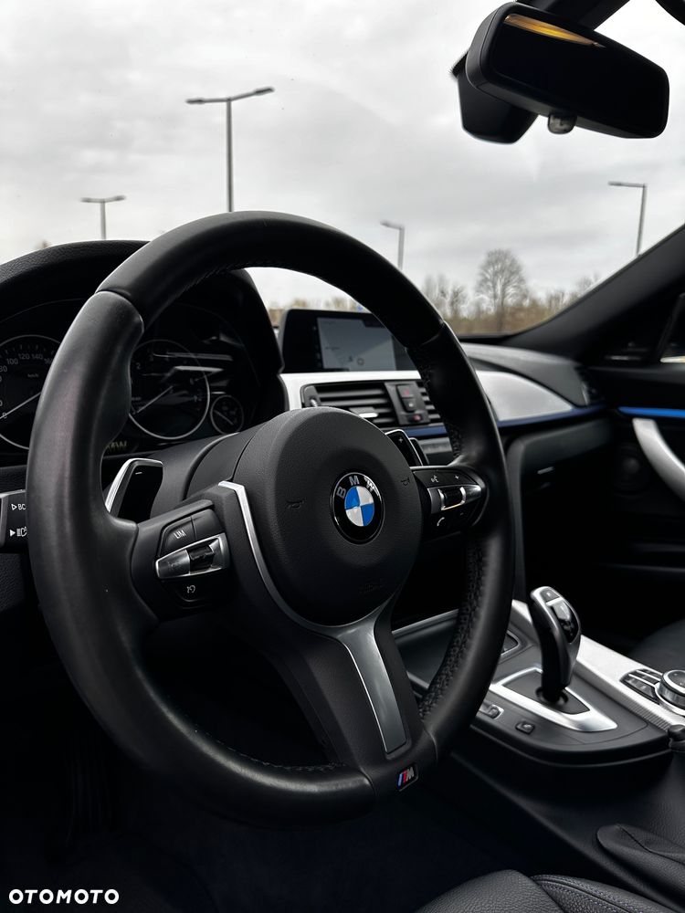 BMW 3GT 330i xDrive M Sport - 9