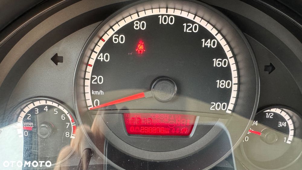 Volkswagen up! - 13