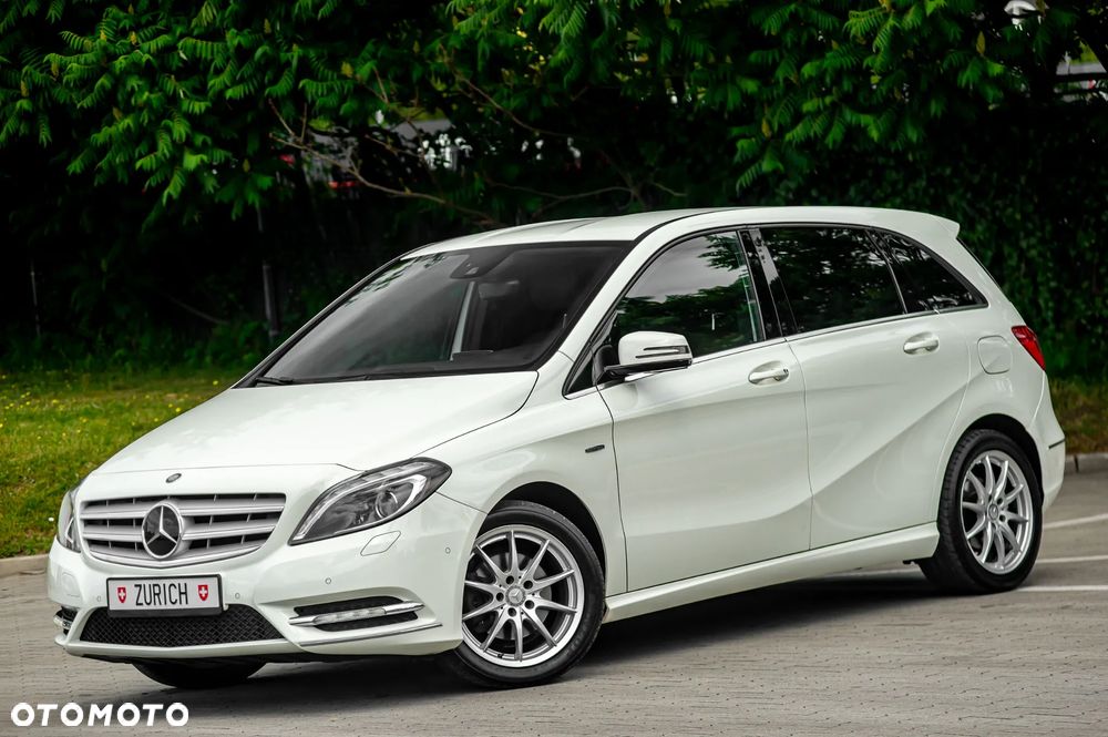 Mercedes-Benz Klasa B 200 7G-DCT AMG Line - 15