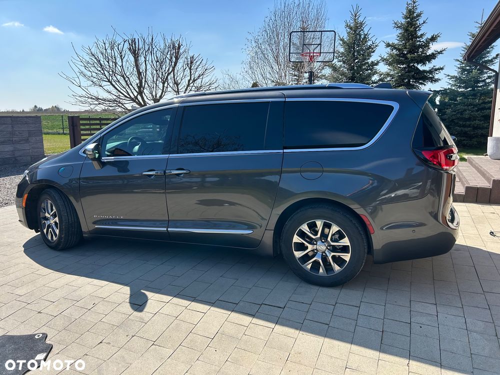 Chrysler Pacifica - 14