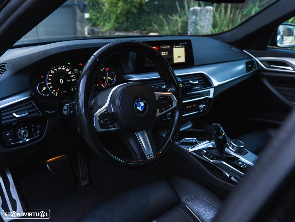 BMW 520 d Aut. M Sport Edition — fotografia 13