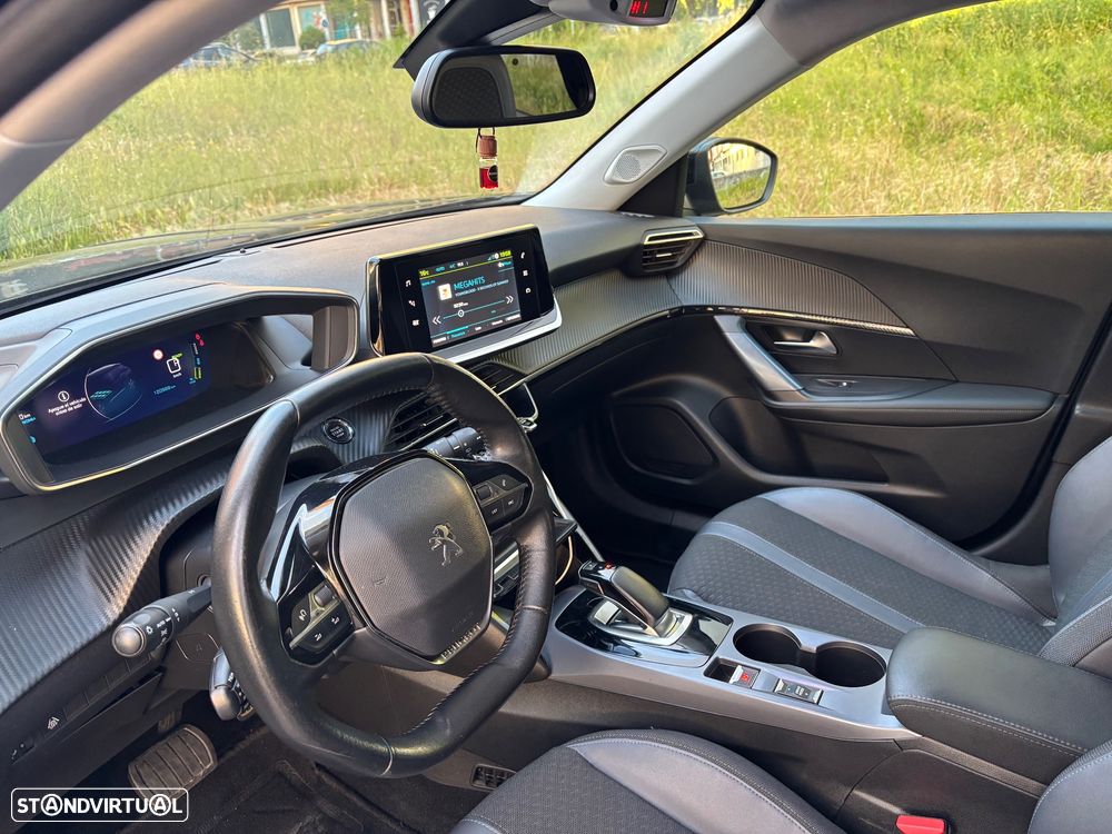 Peugeot e-2008 50 kWh Allure Pack - 17