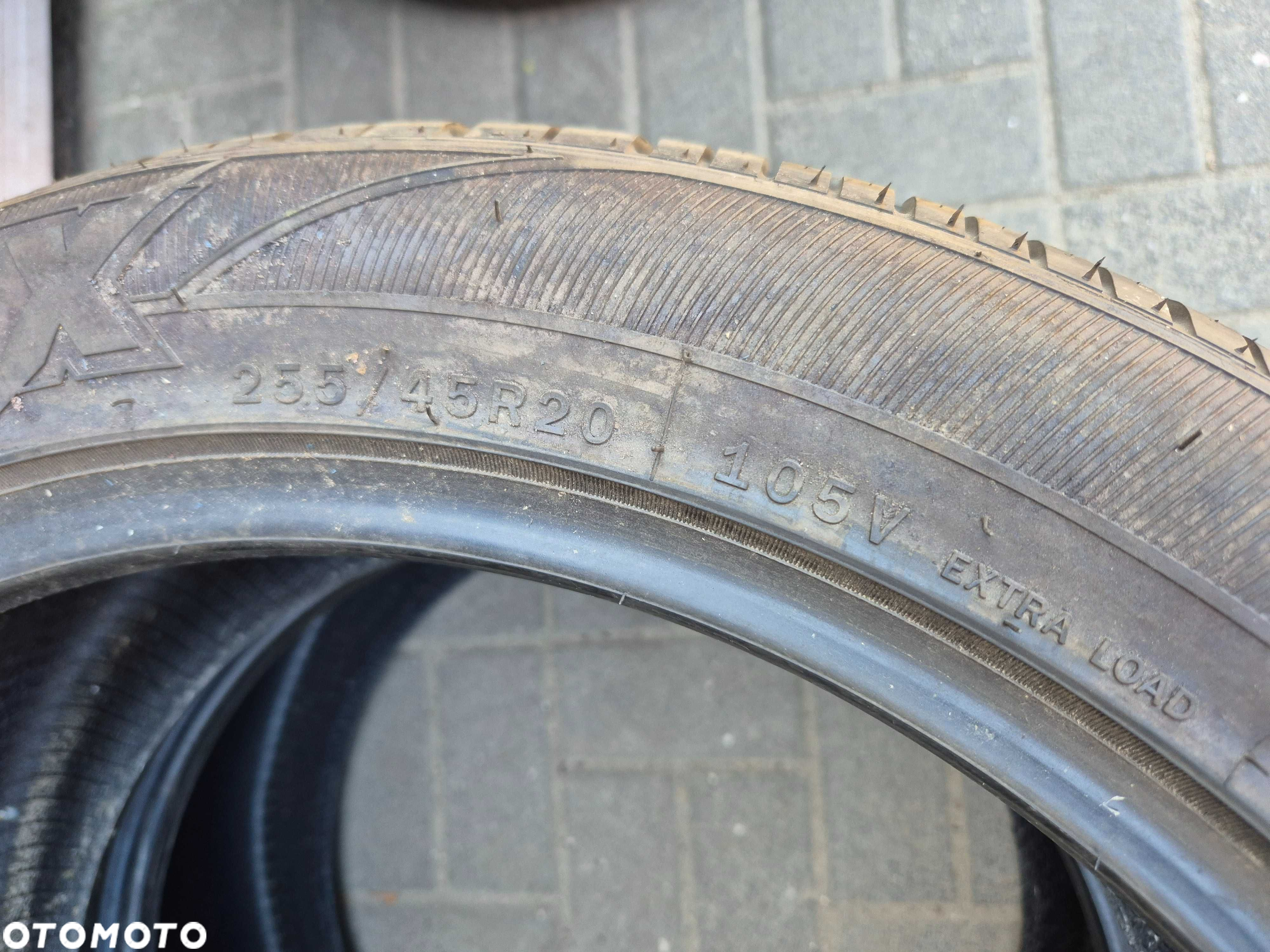 Zeetex SU 1000 vfm 255/45r20 105V 2024r 7,8mm WzmocnienieXL Rant N3062 - 2