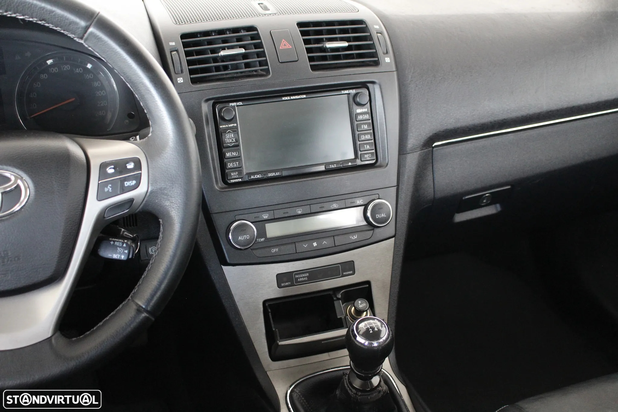 Toyota Avensis SW 2.0 D-4D Sol+GPS - 14
