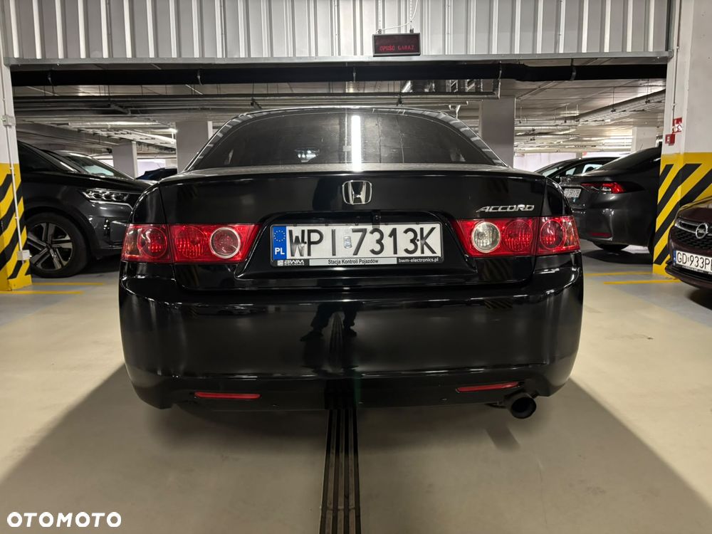 Honda Accord 2.0 Executive - 6