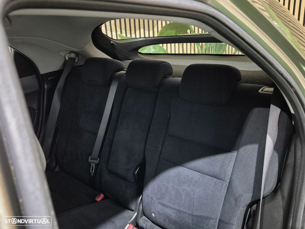Honda Civic 1.4 Sport - 28
