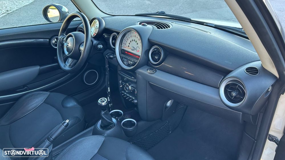 MINI Clubman Cooper SD - 13