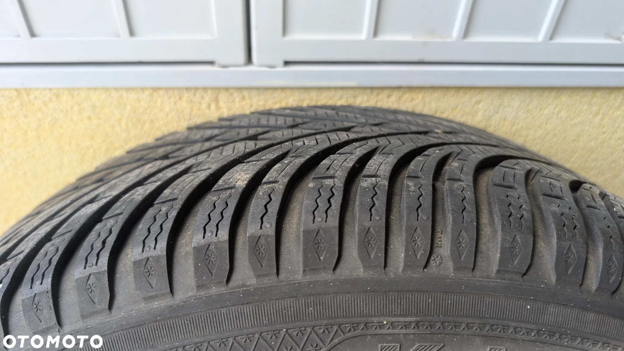Komplet oryginalnych kół z felgami ALU do BMW X1 (e84) z prawie nowymi oponami zimowymi KLEBER 225/50R17 - 10