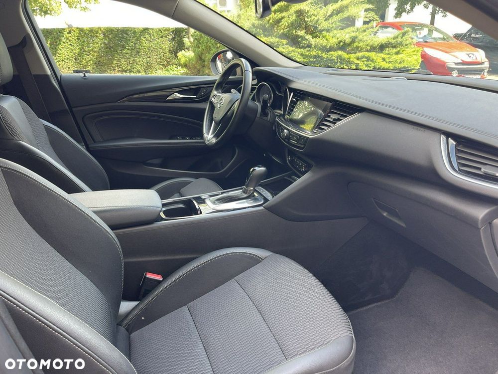 Opel Insignia - 31