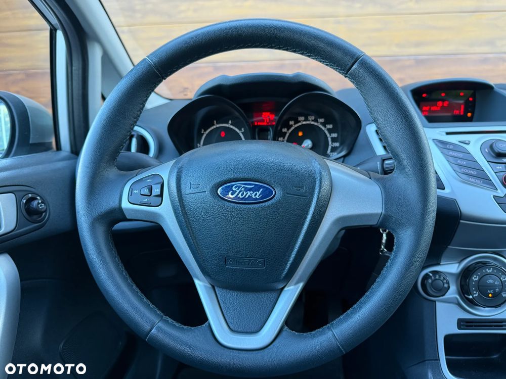 Ford Fiesta 1.25 Ghia EU5 - 10