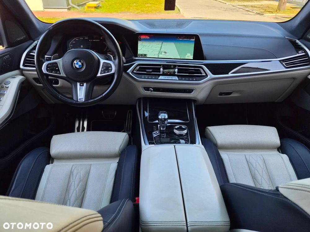 BMW X7 M50d sport - 17