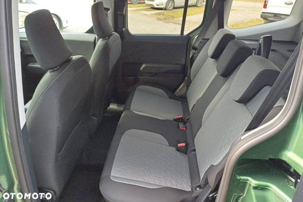 Ford Tourneo Courier - 11