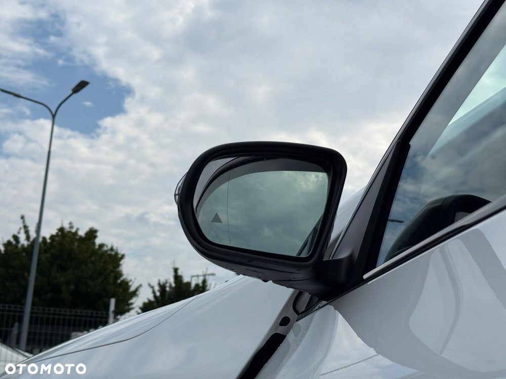 Mercedes-Benz GLA 200 AMG Line - 10
