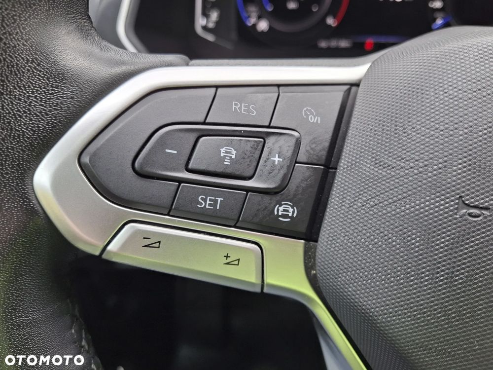Volkswagen Tiguan 2.0 TDI SCR Life - 28