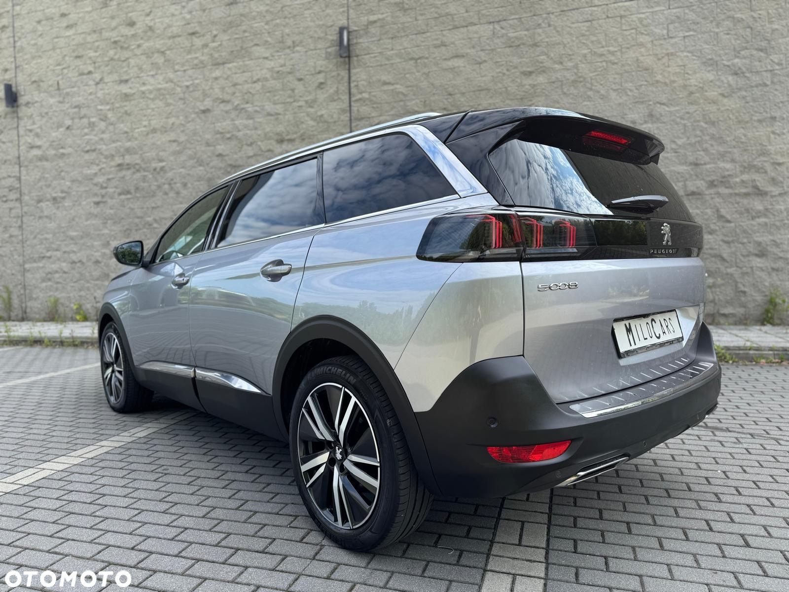 Peugeot 5008 - 7