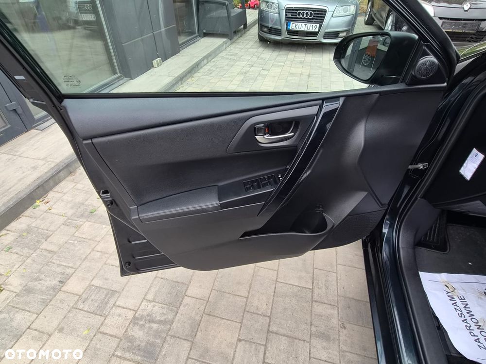 Toyota Auris 1.8 VVT-i Automatik Life Plus - 17
