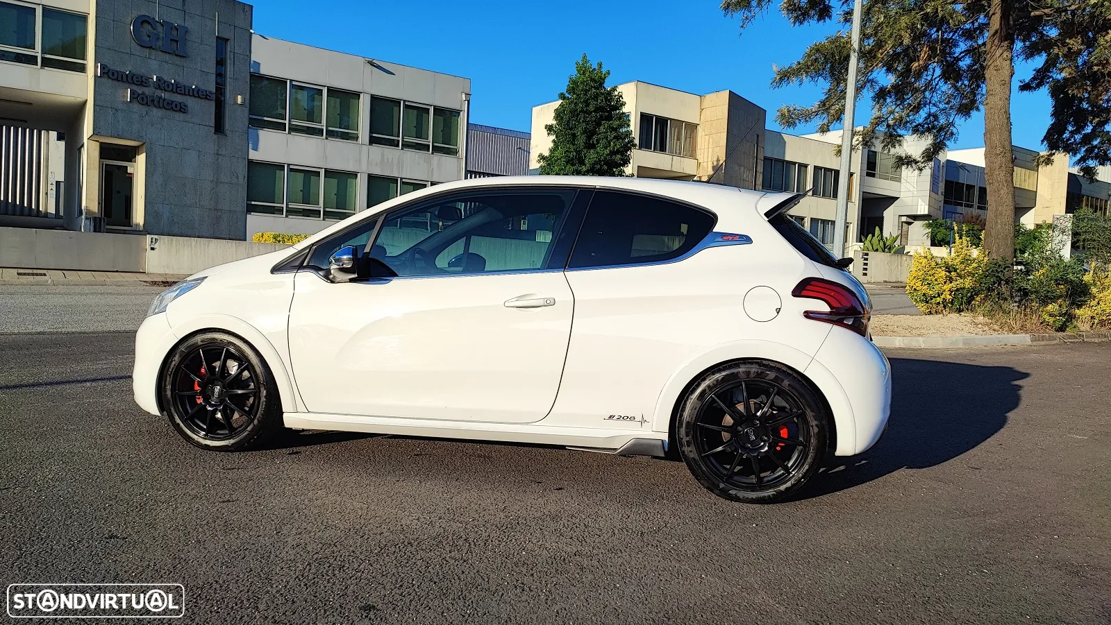 Peugeot 208 GTI 200 THP - 4