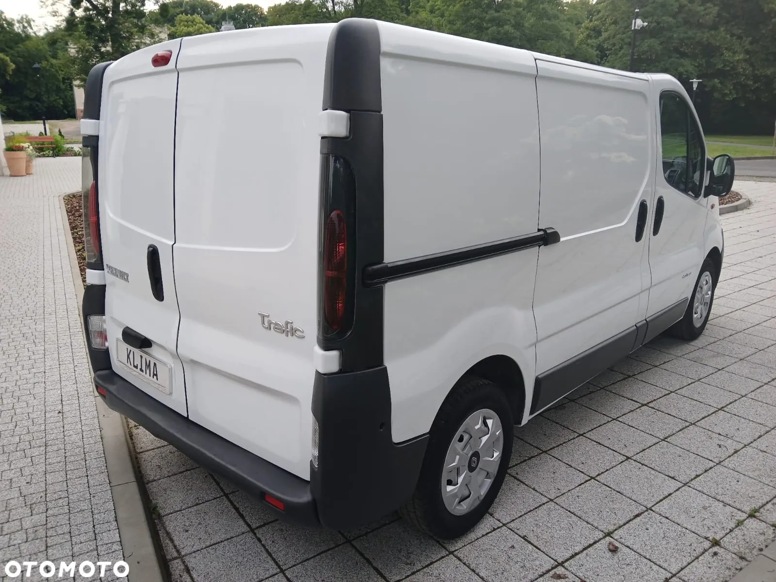 Renault TRAFIC - 4
