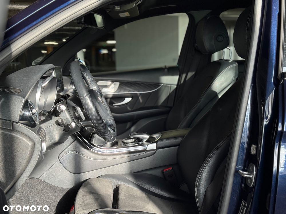 Mercedes-Benz GLC 250 4Matic 9G-TRONIC AMG Line - 19