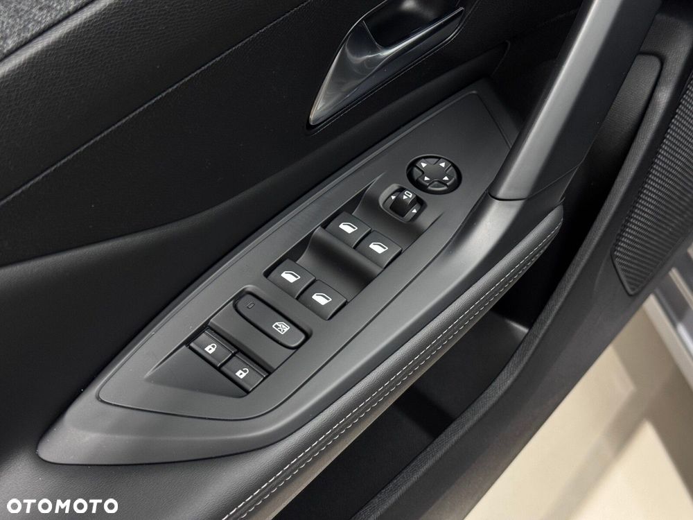 Peugeot 308 1.2 PureTech Allure Pack S&S - 20