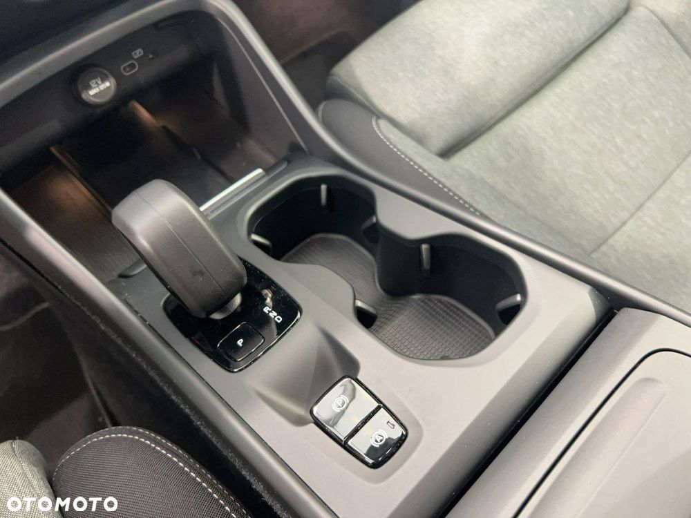 Volvo XC 40 B3 Core - 18