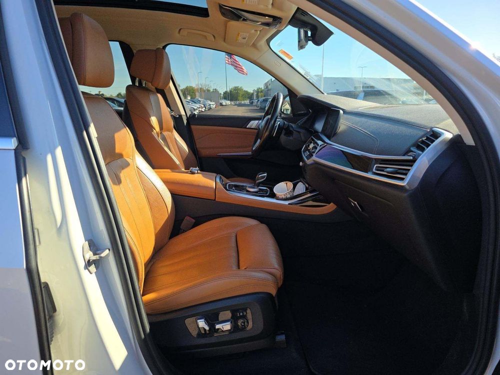 BMW X7 - 9