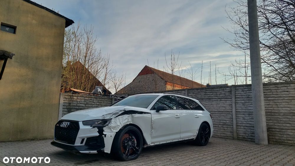 Audi RS4 Avant Avant quattro tiptronic - 9