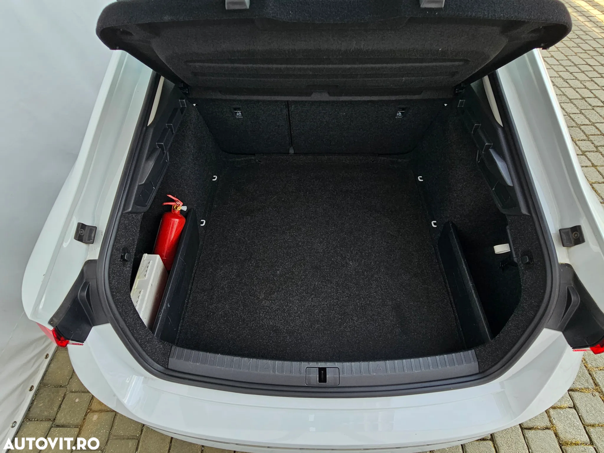 Skoda Octavia 2.0 TDI DSG Ambition - 24