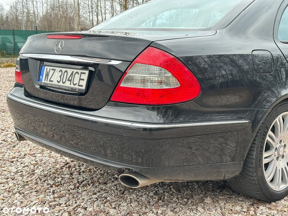 Mercedes-Benz Klasa E 500 4Matic Automatik Avantgarde - 17