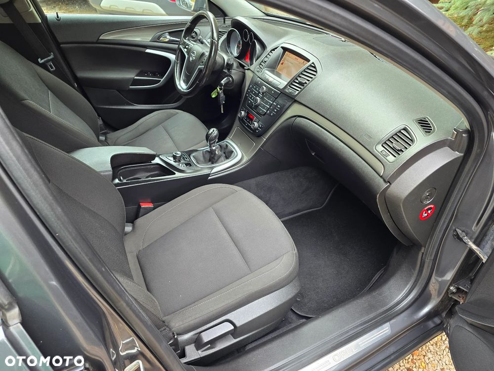 Opel Insignia - 22