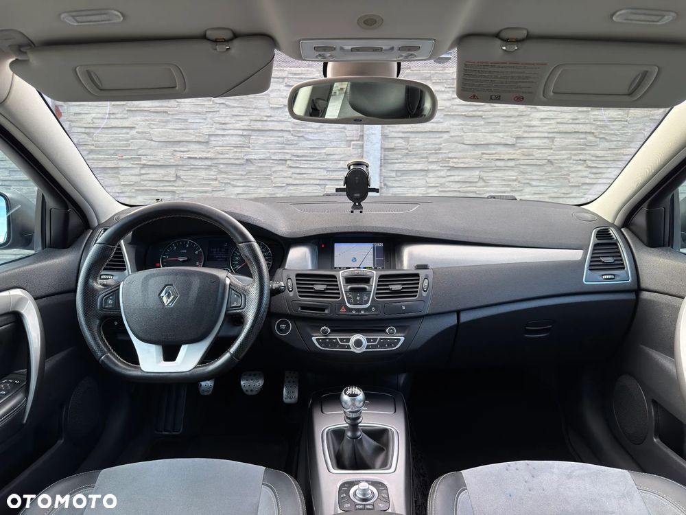 Renault Laguna 2.0 dCi Initiale ESM - 4