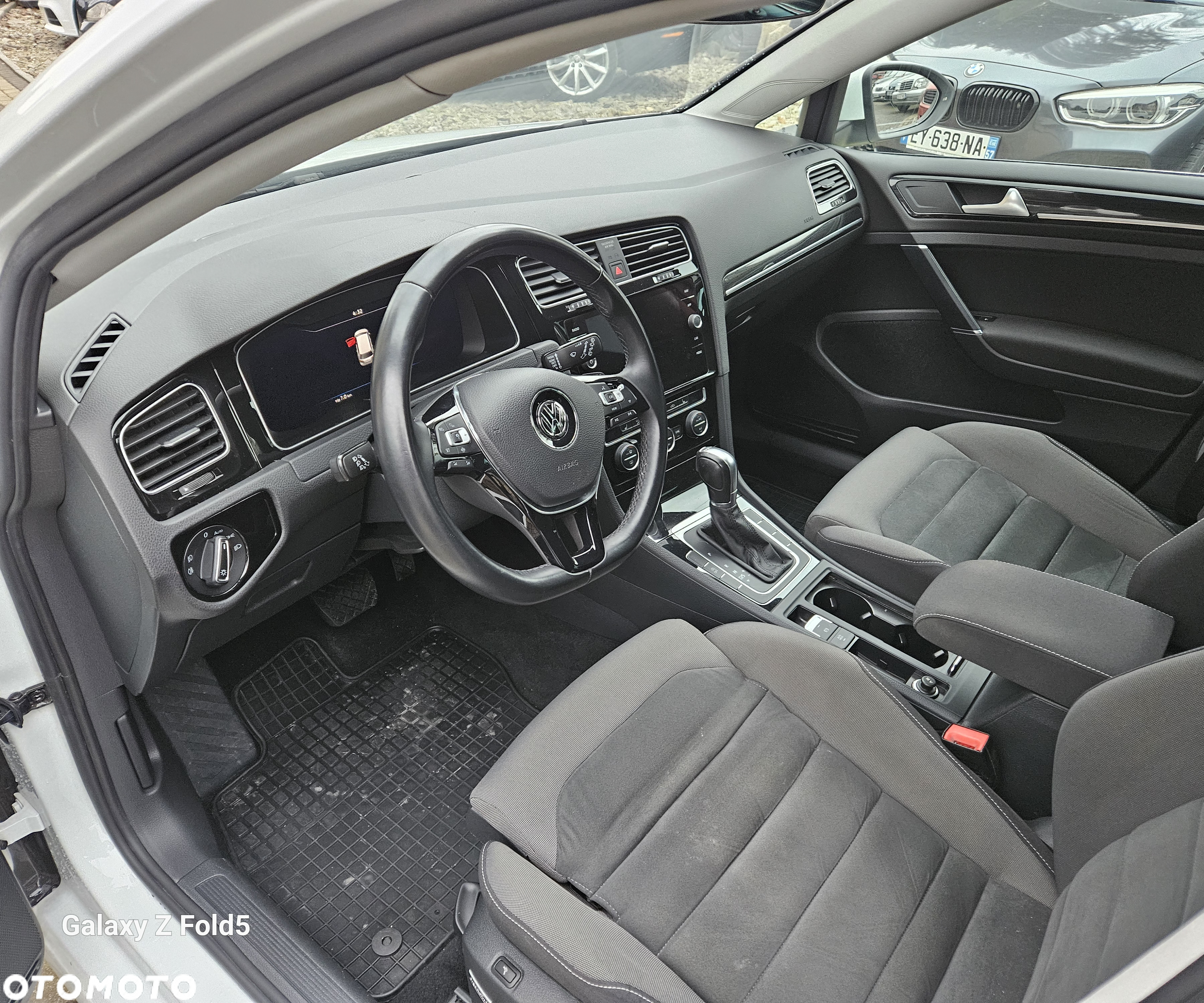 Volkswagen Golf 2.0 BlueTDI DSG Comfortline - 8