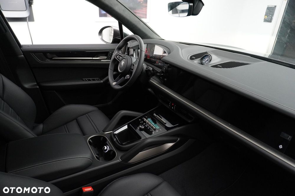 Porsche Cayenne - 21