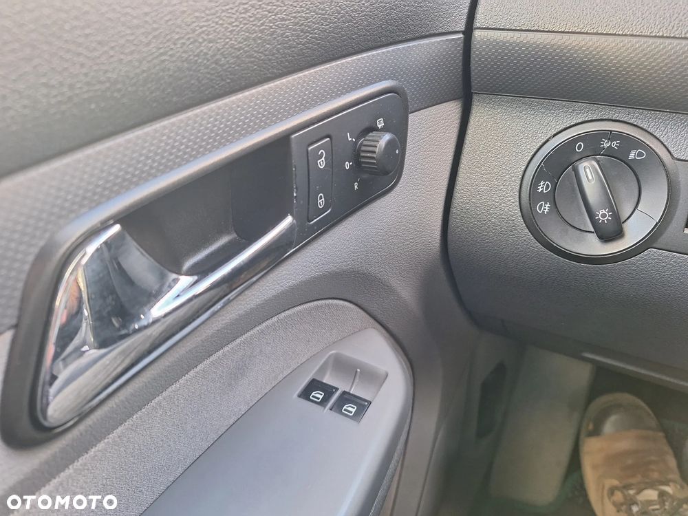 Volkswagen Caddy 1.9 Life Family (7-Si.) - 25