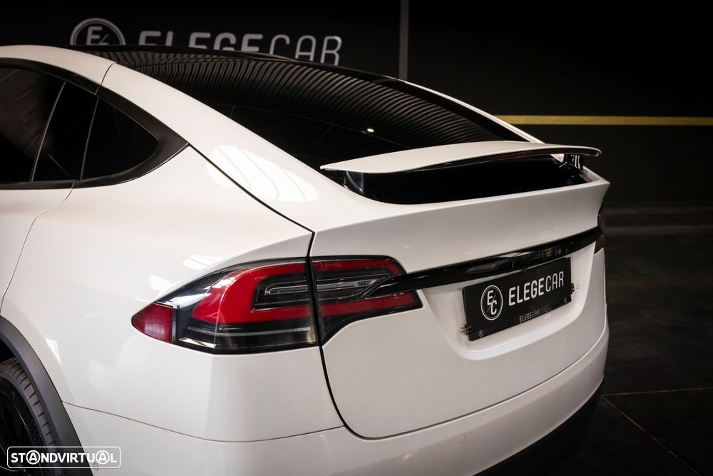Tesla Model X Long Range - 12