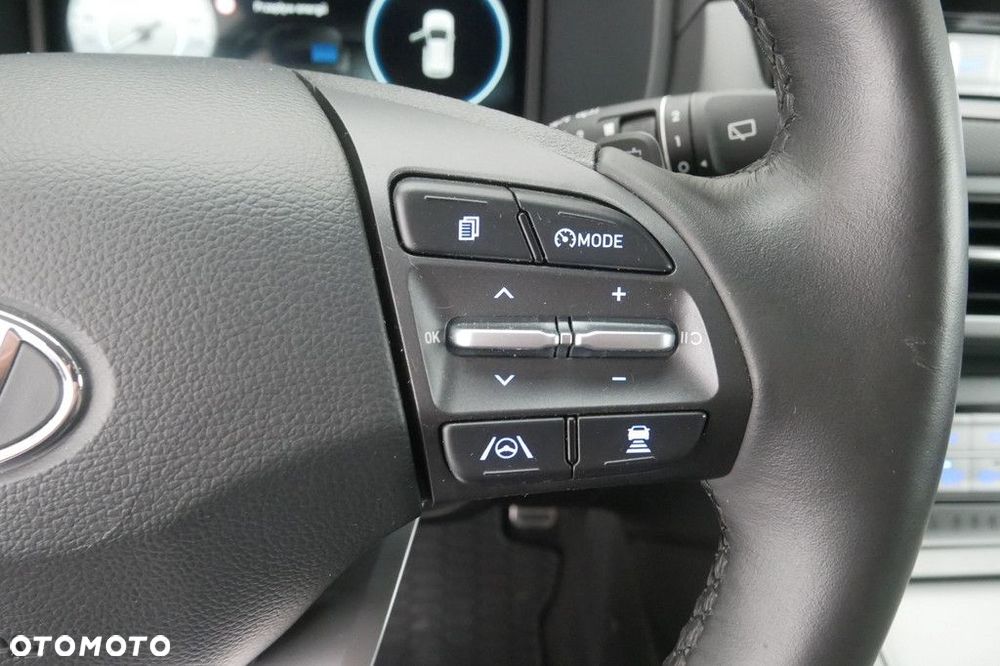 Hyundai Kona 64kWh Executive - 30