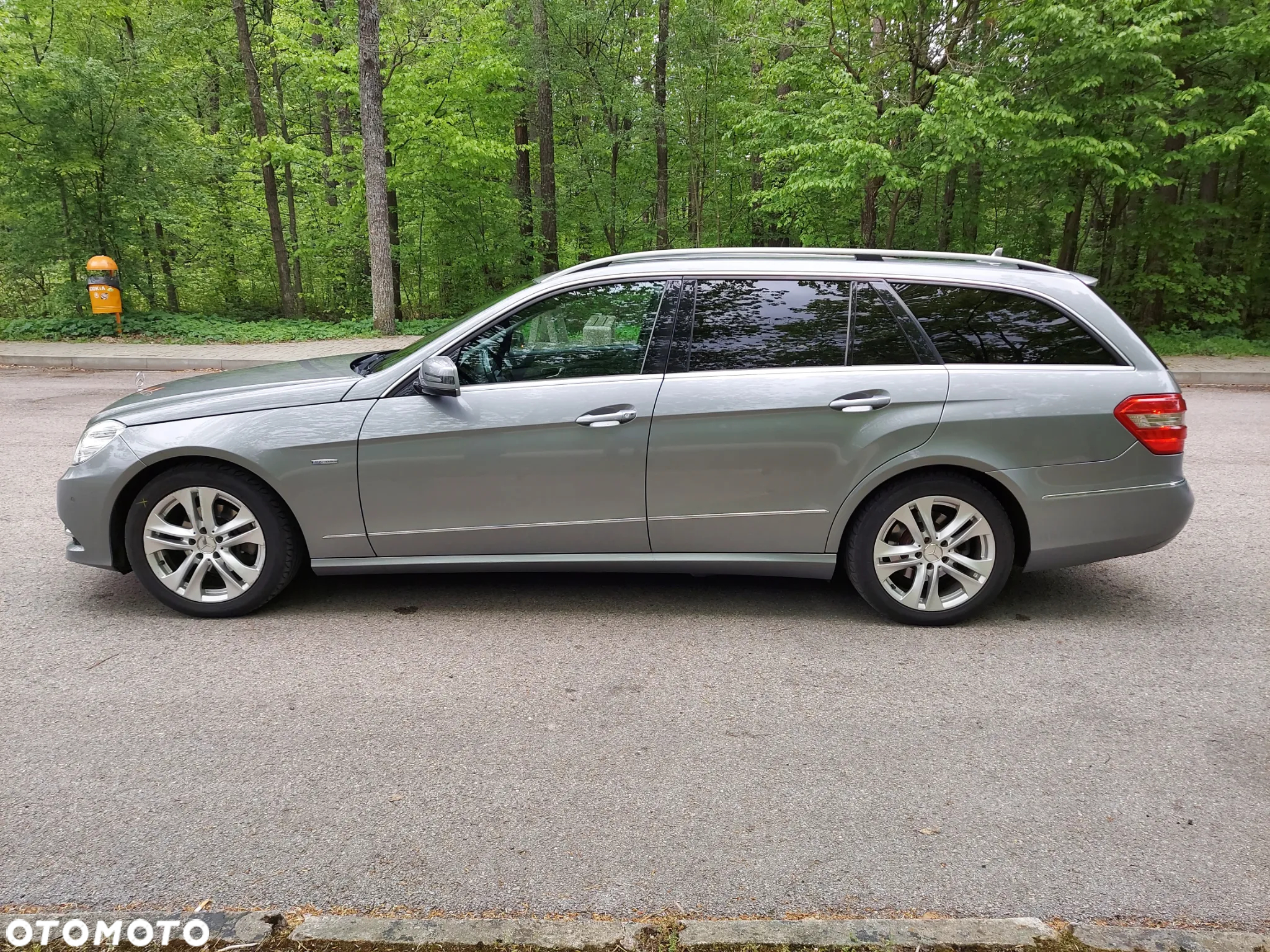 Mercedes-Benz Klasa E 220 T CDI DPF BlueEFFICIENCY Automatik Avantgarde - 5