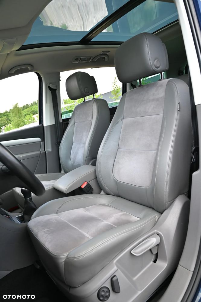 Volkswagen Sharan - 27