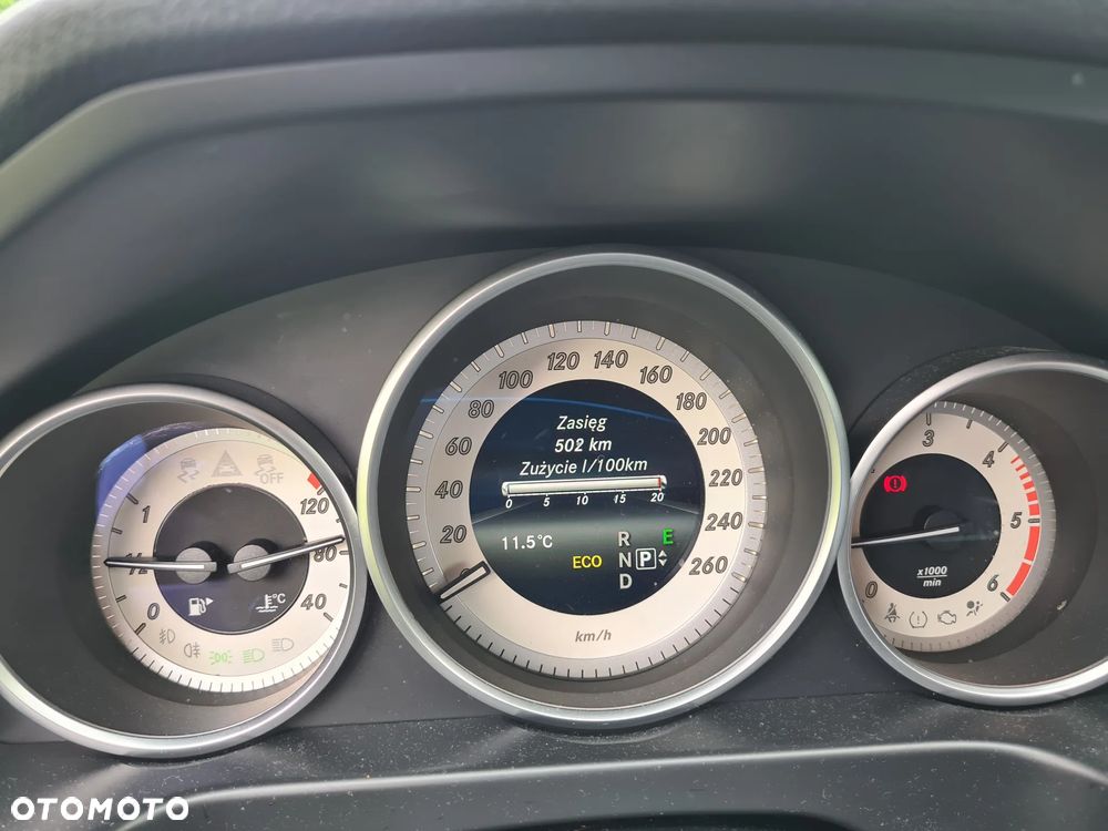 Mercedes-Benz Klasa E 220 BlueTEC 7G-TRONIC Avantgarde - 25
