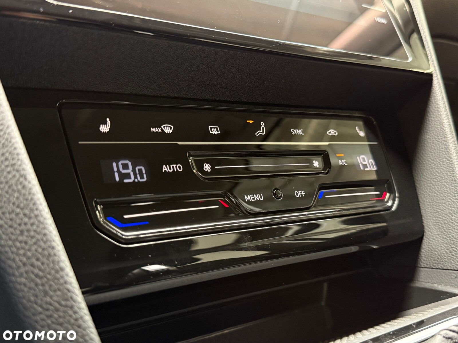 Volkswagen Passat 1.5 TSI EVO Essence DSG - 32
