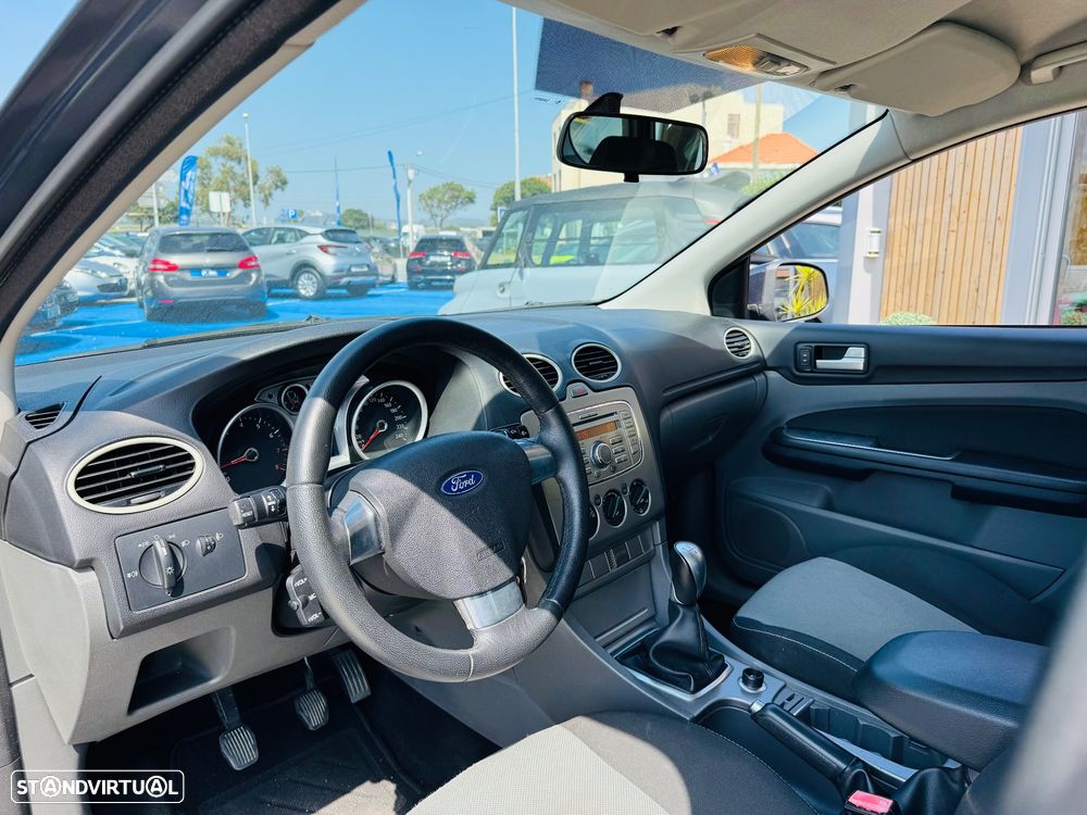 Ford Focus SW 1.4 16V Trend - 4