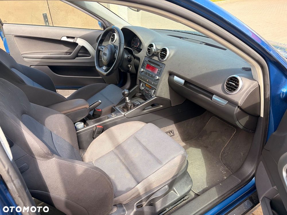 Audi A3 3-drzwiowe 2.0 TDI Ambiente - 12