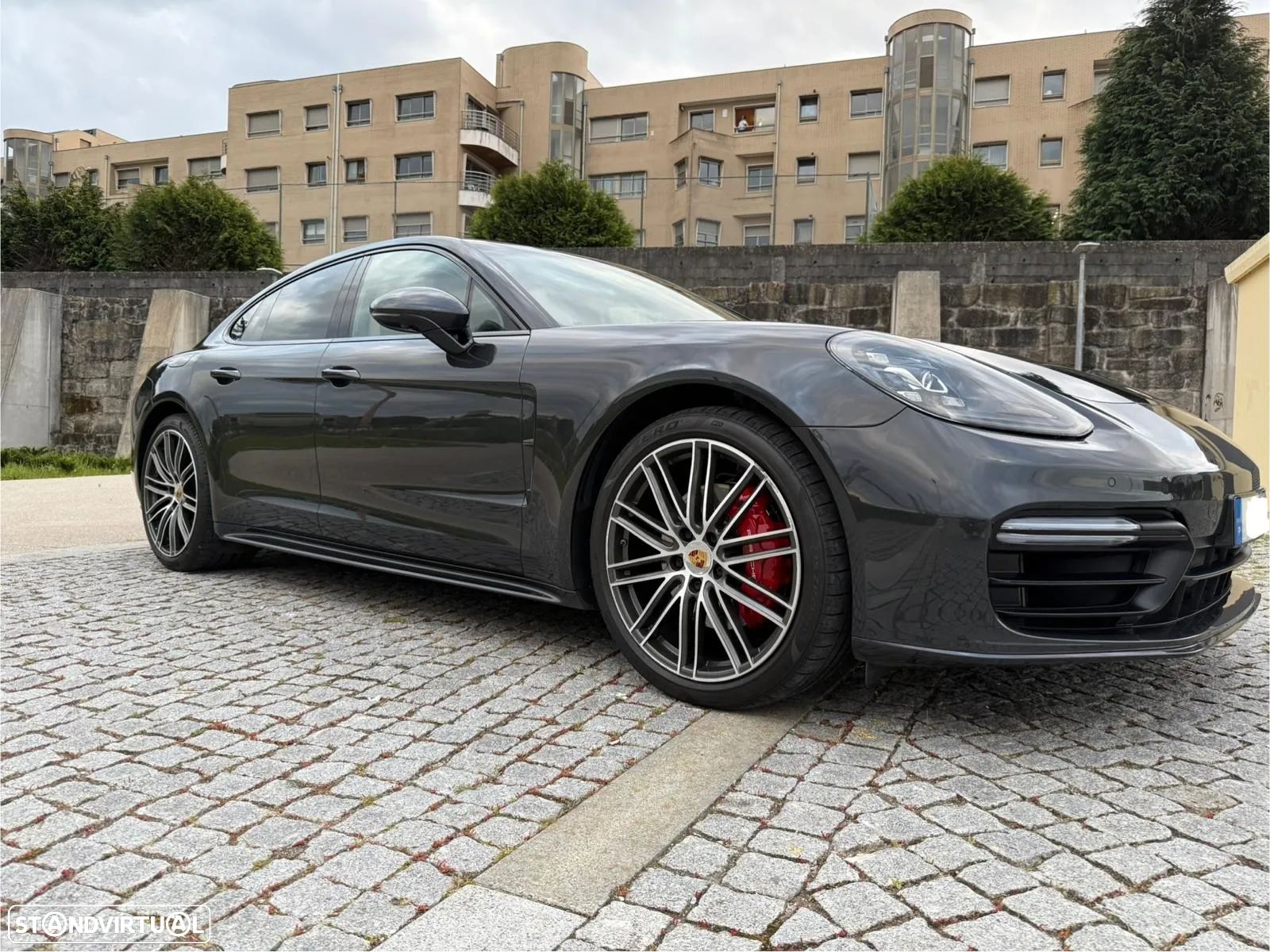 Porsche Panamera 4 S - 1