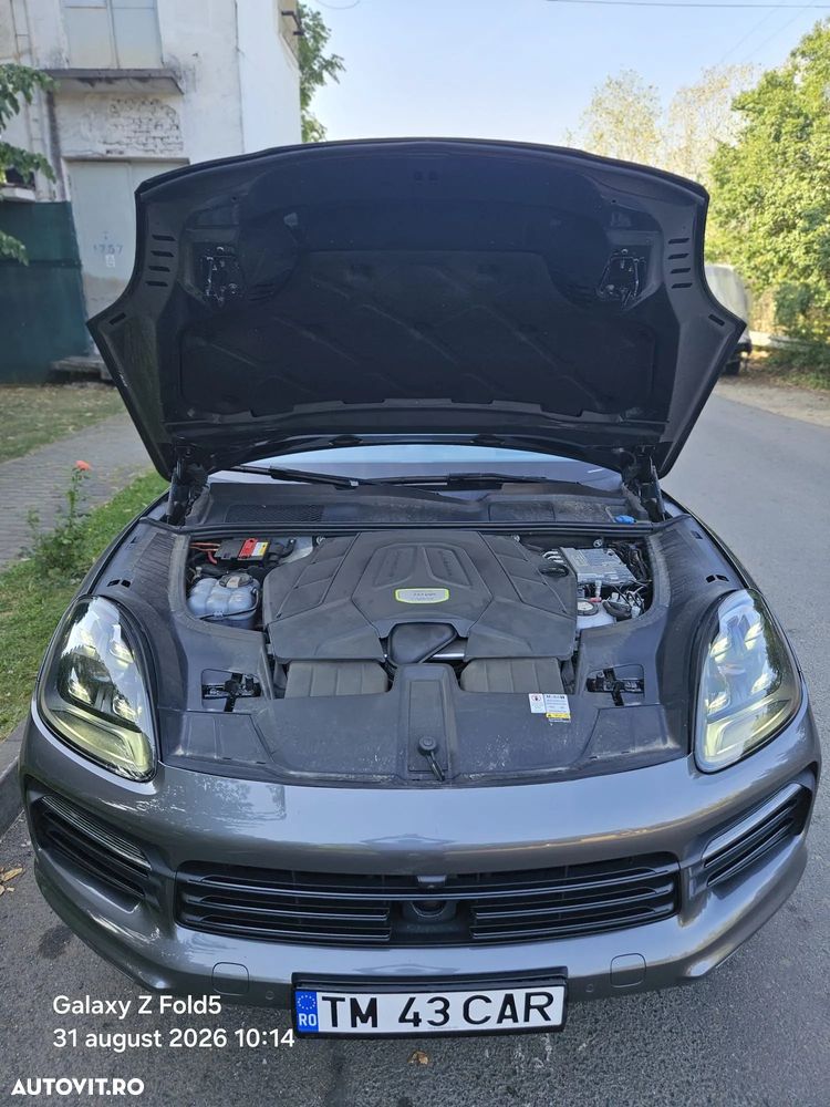 Porsche Cayenne Standard - 9