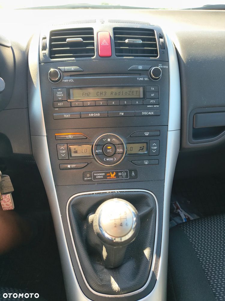 Toyota Auris 1.33 VVT-i - 16